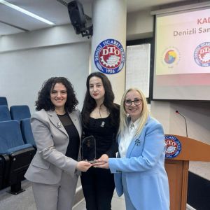 SANAYİDE KADIN ELİ